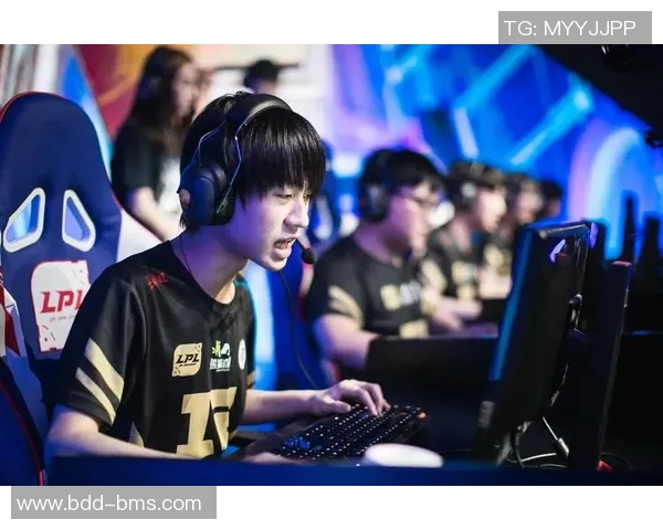 RNG电竞战队的荣耀与挑战之路在S15总决赛挑战者杯的精彩回顾