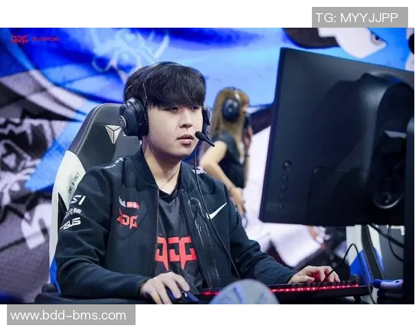 电竞比分职业联赛分析JDG战队意识表现与战术执行的深度解读